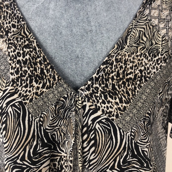 New Directions black jumpsuit with animal print overlay size medium - Picture 2 of 9